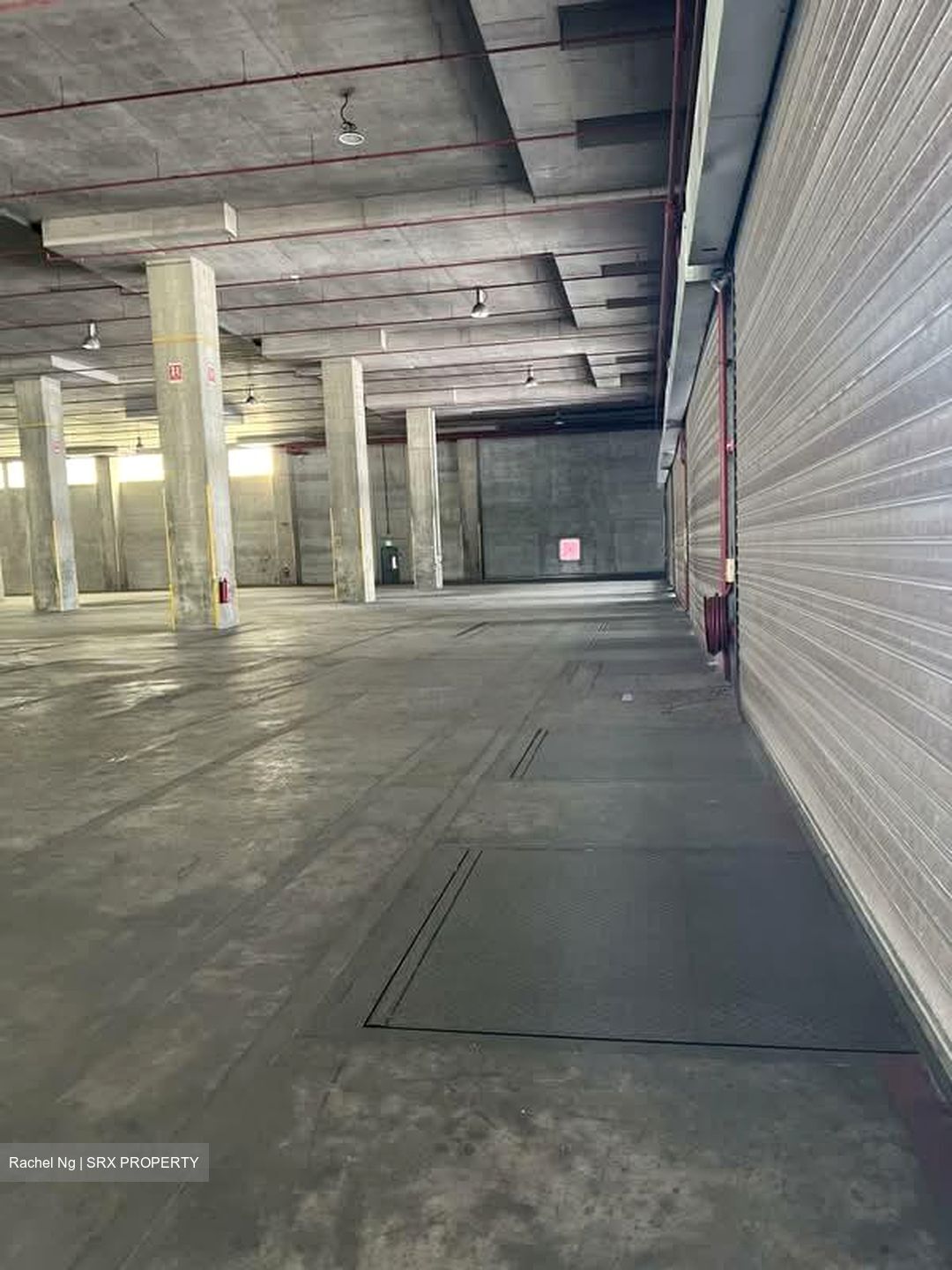 Uob Jurong Warehouse (D22), Warehouse #570065331